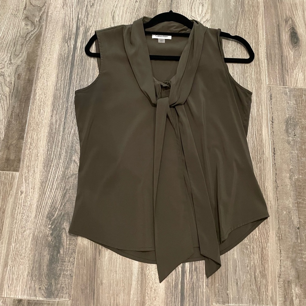 Used Calvin Klein Tie Neck Sleeveless Blouse - Size Small